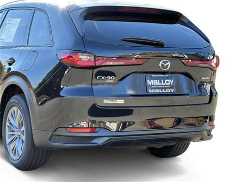 Used 2024 MAZDA CX-90 Plug-In Hybrid w/ Preferred image 4