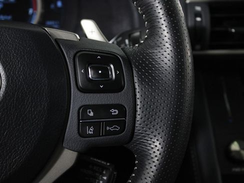 Used 2019 Lexus IS 300 F Sport w/ F Sport Package RWD image 29