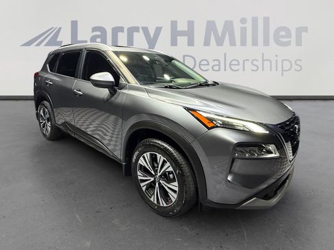 Certified 2023 Nissan Rogue SV w/ SV Premium B Package image 7