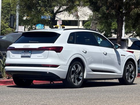 Used 2021 Audi e-tron Premium w/ Convenience Plus Package AWD/4WD image 8