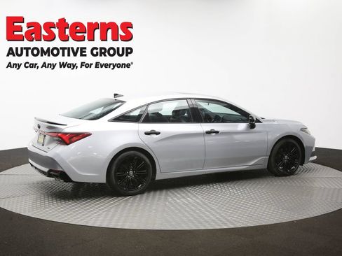 Used 2021 Toyota Avalon XSE FWD image 45