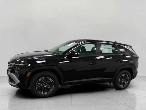 New 2026 Hyundai Tucson Blue SE w/ Tow & Go Package image 8