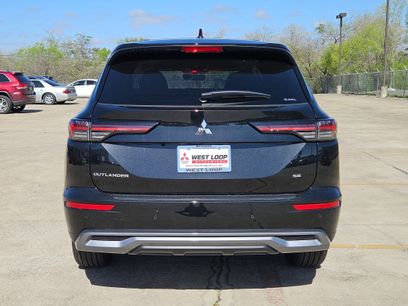 New 2026 Mitsubishi Outlander SE