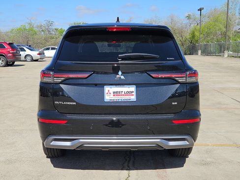 New 2026 Mitsubishi Outlander SE AWD/4WD image 4