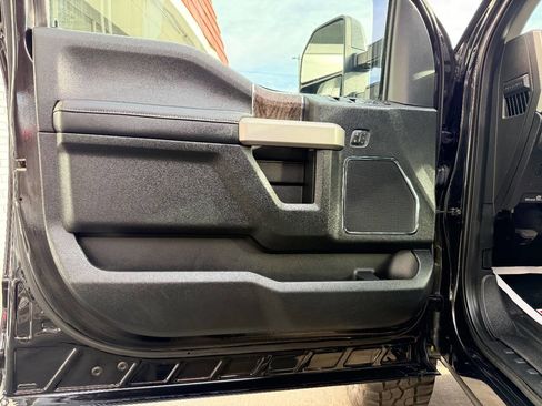 Used 2019 Ford F450 Lariat w/ Lariat Ultimate Package image 18