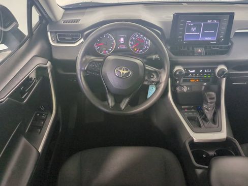 Used 2021 Toyota RAV4 LE FWD image 18