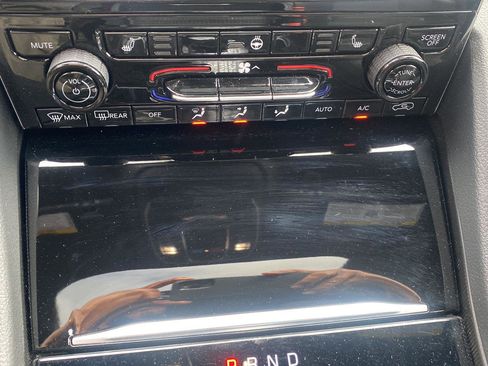 Certified 2025 Jeep Grand Cherokee Altitude image 14