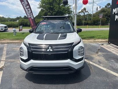 New 2025 Mitsubishi Outlander SE