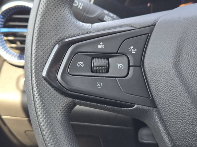 Used 2025 Chevrolet Trax LT FWD image 28
