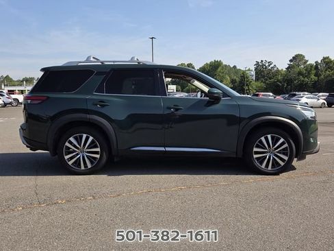 Used 2022 Nissan Pathfinder Platinum w/ Cargo Package FWD image 6