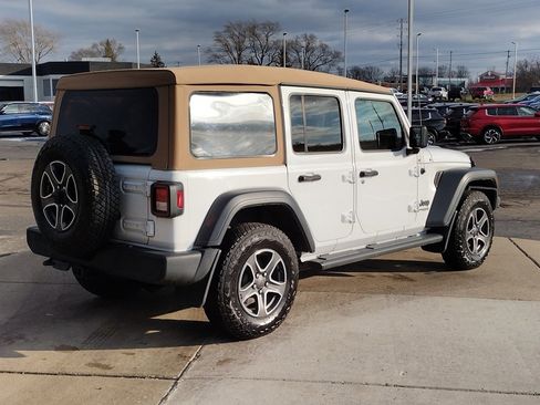 Used 2020 Jeep Wrangler Unlimited Sport image 17