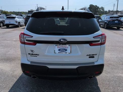 Used 2023 Subaru Ascent Onyx Edition AWD/4WD image 5