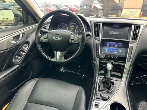 Used 2016 INFINITI Q50 Premium w/ Driver Assistance Package image 18