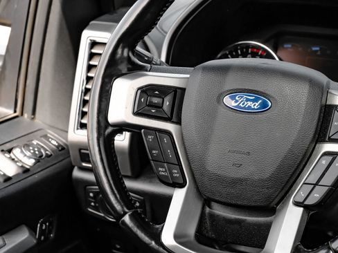 Used 2017 Ford F250 Platinum w/ Platinum Ultimate Package image 13