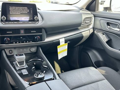 New 2026 Nissan Rogue SV AWD/4WD image 24