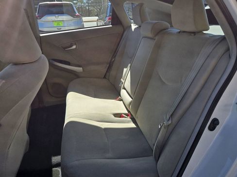 Used 2015 Toyota Prius Two image 9