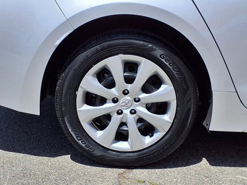Certified 2024 Toyota Corolla LE FWD image 7