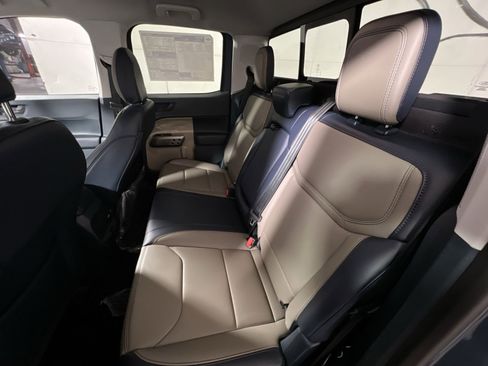 New 2025 Ford Maverick Lariat w/ 4K Tow Package image 24