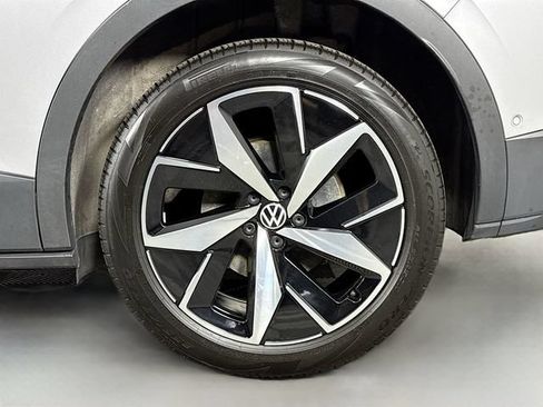 Used 2023 Volkswagen ID.4 Pro S AWD/4WD image 35