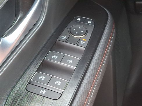 Used 2025 Nissan Kicks SR AWD/4WD image 24