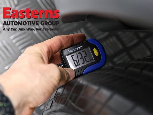 Used 2020 Volkswagen Tiguan S image 26