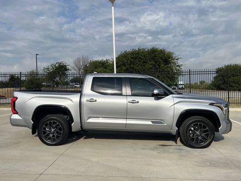 Used 2025 Toyota Tundra Platinum AWD/4WD image 3