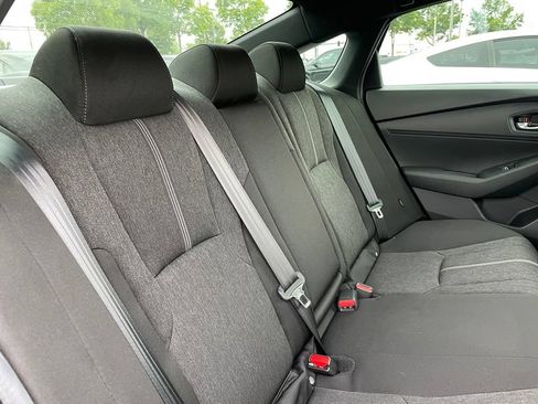 Used 2025 Honda Accord Sport image 35