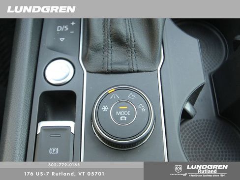 Used 2018 Volkswagen Atlas SE AWD/4WD image 40