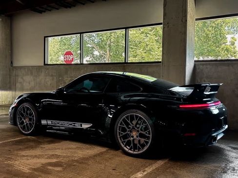 Used 2025 Porsche 911 Carrera RWD image 3