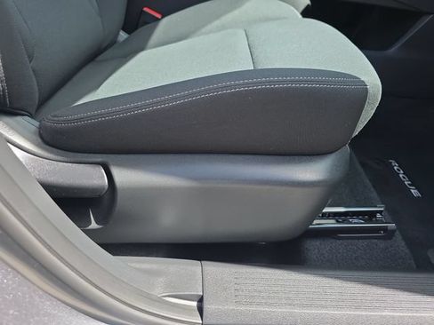 Used 2023 Nissan Rogue S FWD image 33
