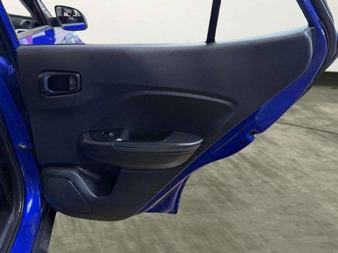 Used 2023 Hyundai Venue Limited image 20