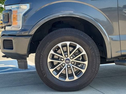 Used 2018 Ford F150 XLT w/ Equipment Group 302A Luxury AWD/4WD image 37