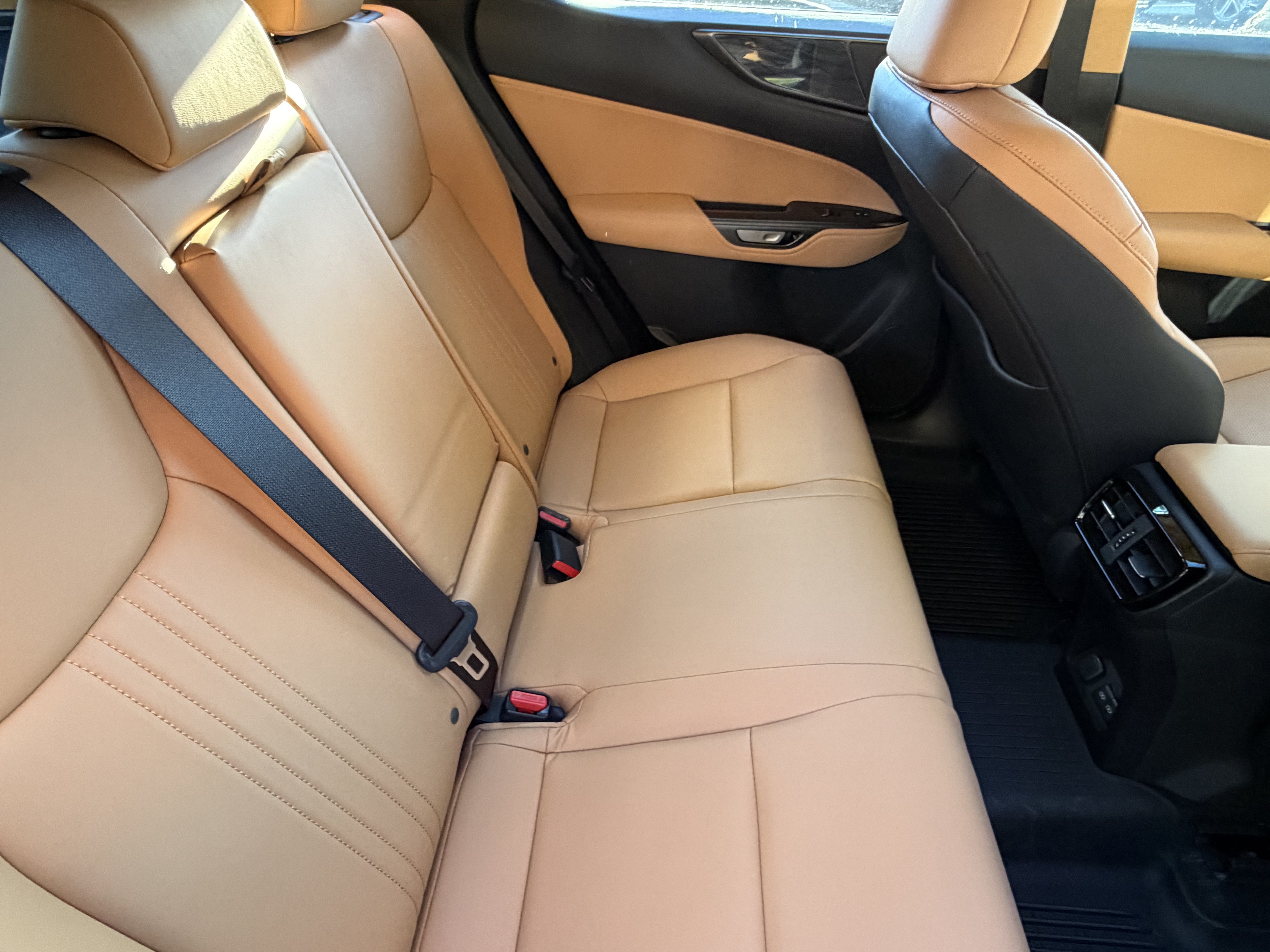 Certified 2025 Lexus NX 350 AWD w/ Accessory Package (2T) image 37