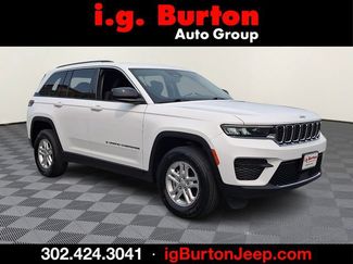 Used 2023 Jeep Grand Cherokee Laredo w/ Luxury Tech Group I AWD/4WD video 1