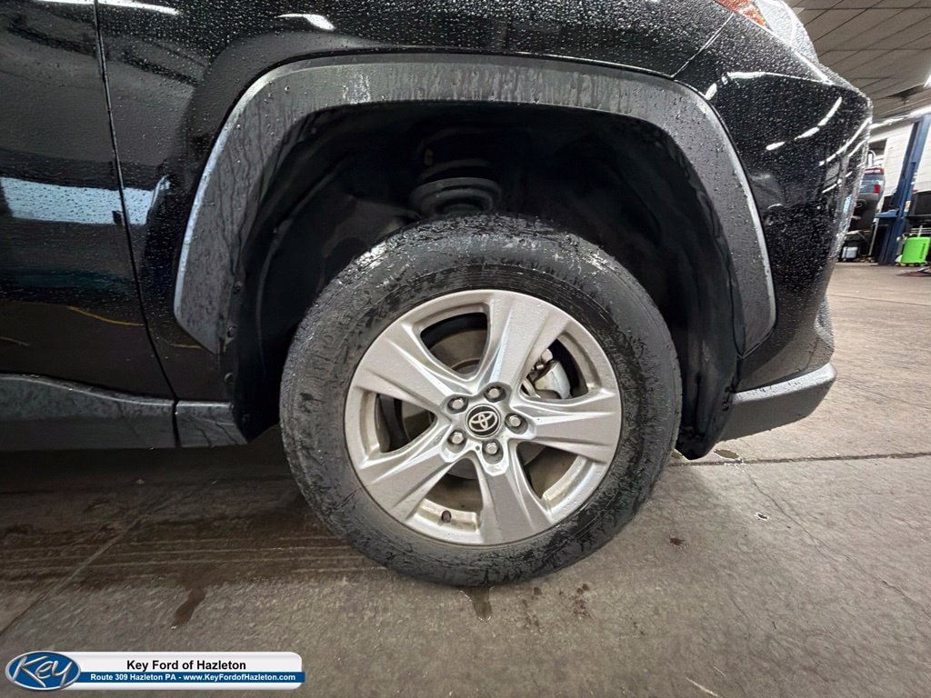 Used 2025 Toyota RAV4 XLE w/ Weather Package AWD/4WD image 11