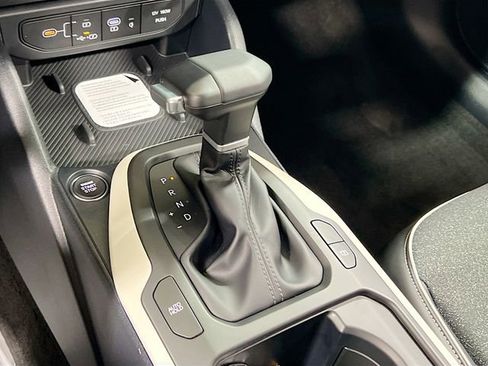 New 2025 Kia K4 GT-Line image 17