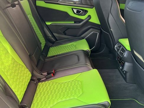 Used 2021 Lamborghini Urus image 24