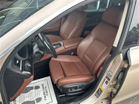 Used 2014 BMW 535i Gran Turismo xDrive image 12