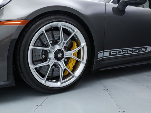 Used 2022 Porsche 911 GT3 image 12