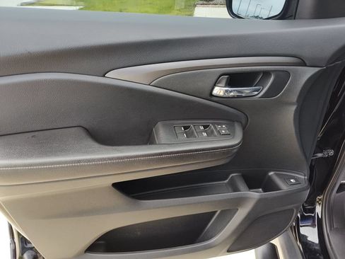 Used 2019 Honda Ridgeline Sport image 19
