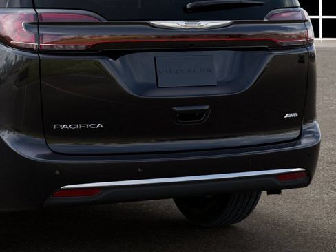 New 2026 Chrysler Pacifica Select AWD/4WD image 13