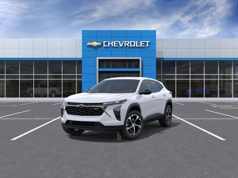 New 2026 Chevrolet Trax RS w/ Sunroof Package FWD image 8