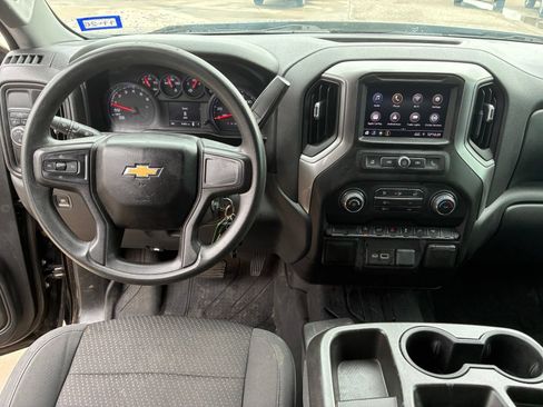Used 2021 Chevrolet Silverado 1500 Custom w/ LPO, Dark Essentials Package RWD image 5