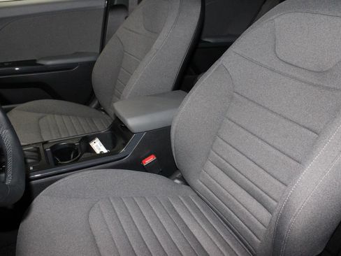 Used 2025 Kia K4 EX FWD image 25