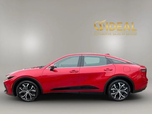 Used 2023 Toyota Crown image 4