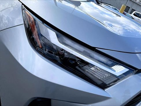 Certified 2025 Toyota RAV4 LE image 25