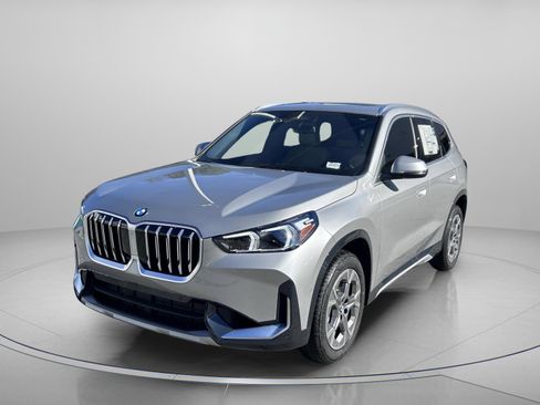 Used 2025 BMW X1 xDrive28i w/ Convenience Package image 2