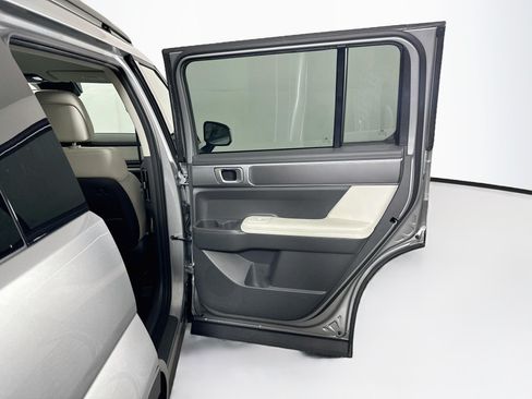 Used 2025 Hyundai Santa Fe SEL FWD image 30