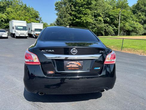 Used 2013 Nissan Altima 2.5 SV FWD image 6