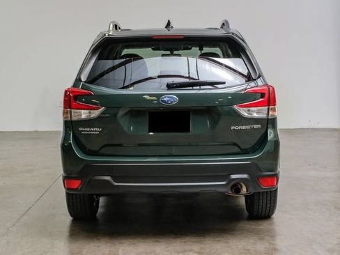 Used 2024 Subaru Forester Premium AWD/4WD image 16